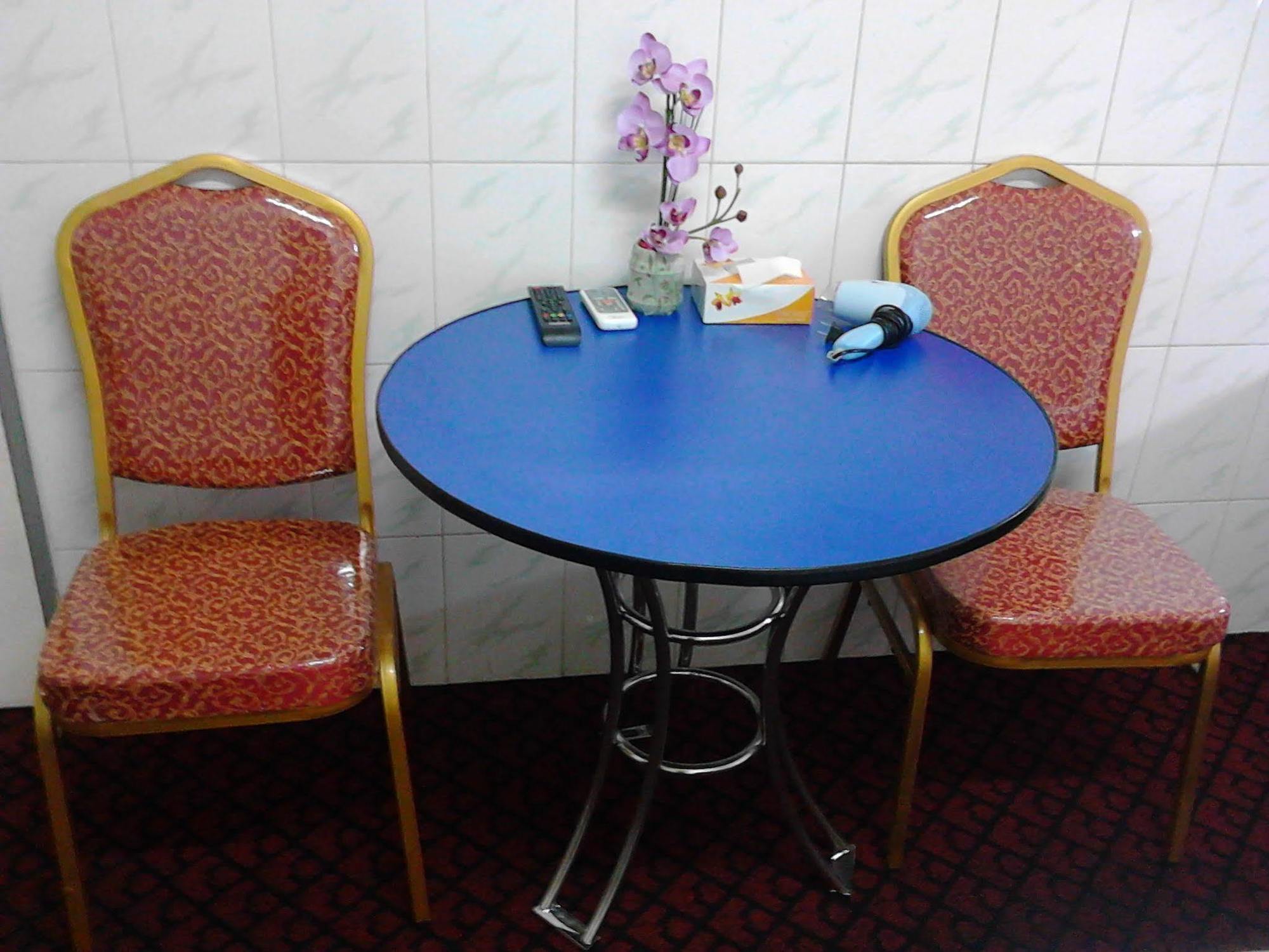 Silver Moon Hotel Yangon Exterior foto